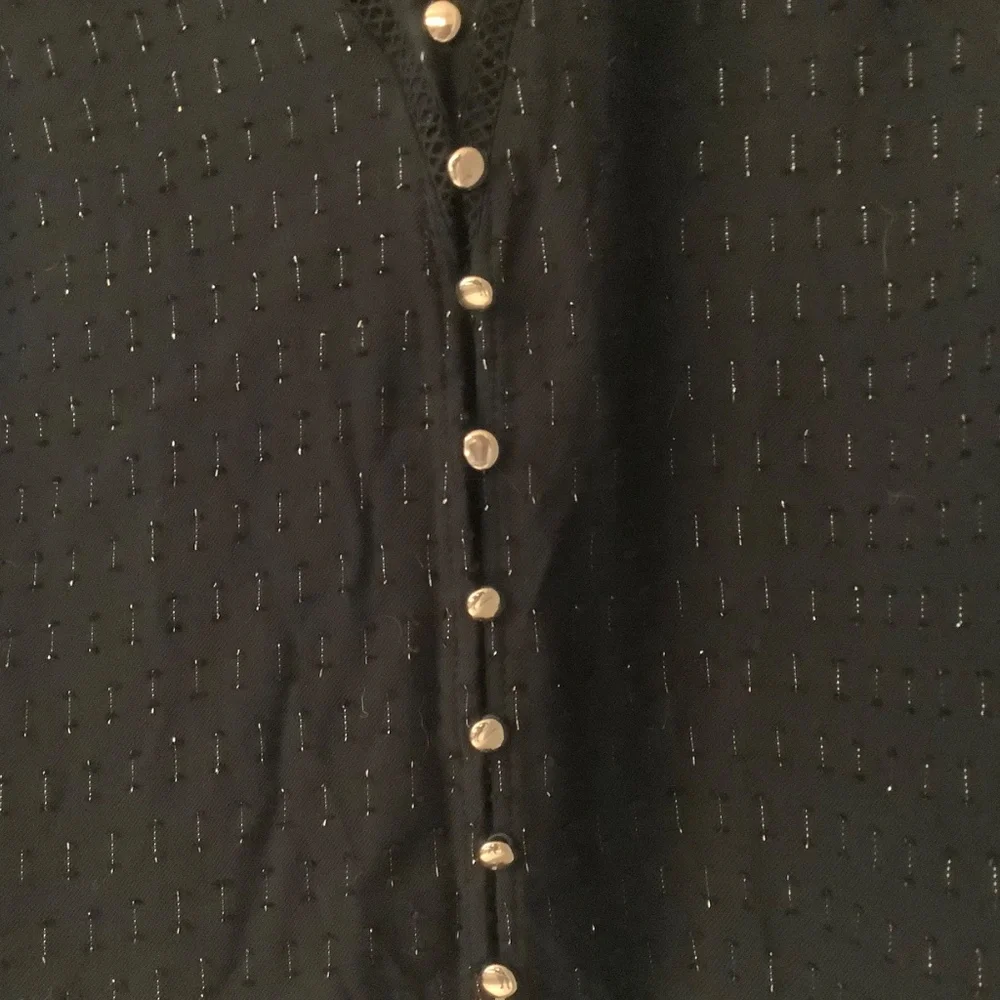 Blouse - Picture 2 of 3